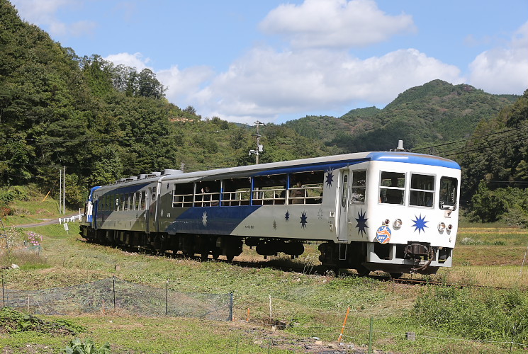 奥出雲おろち号