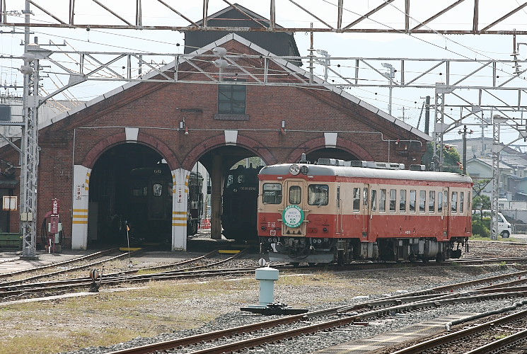 キハ５２　１１５（糸魚川）