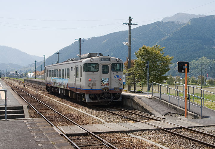 美作加茂駅駅