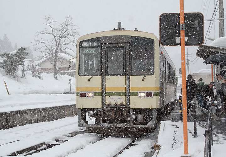 キハ１２０（出雲横田）