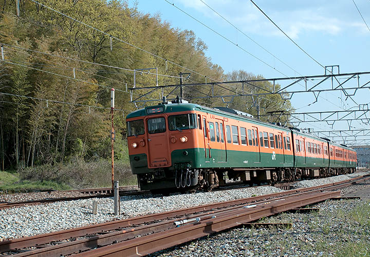 １１５系（瀬戸駅）