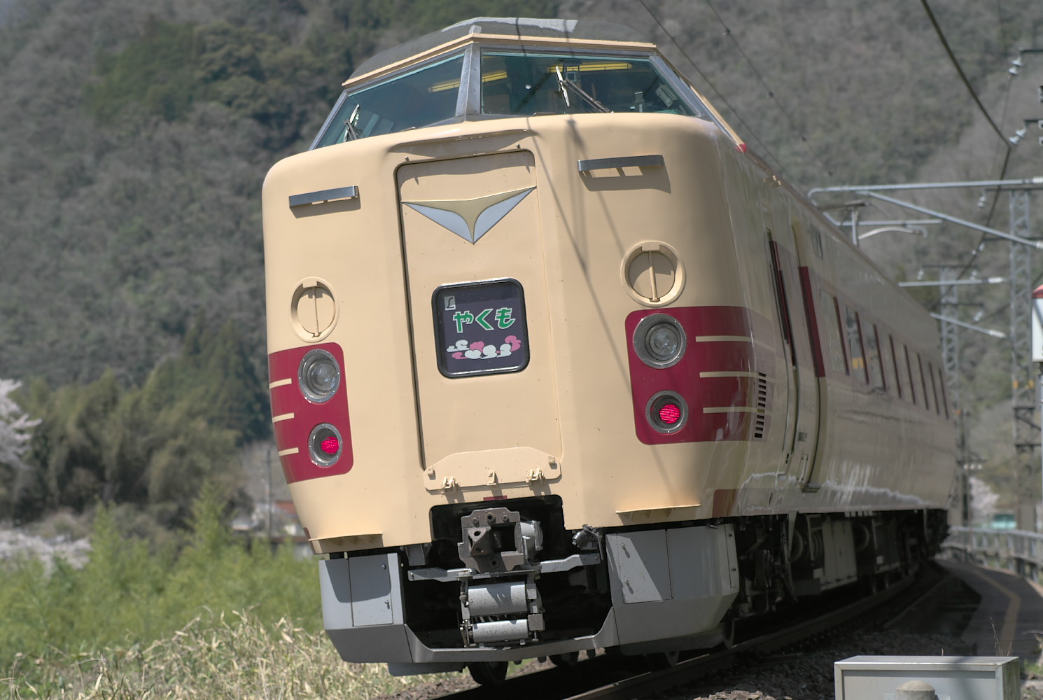 やくも（３８１系電車）川面～方谷