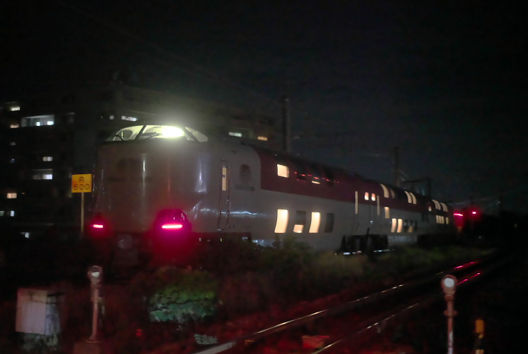 ５０３２列車（岡山～西川原）川の上踏切