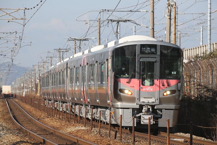 ＪＲ西日本　２２７系 500