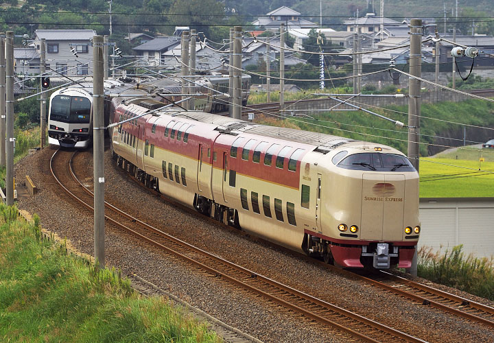 サンライズとマリンライナー（国分～讃岐府中）