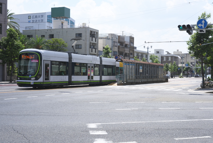 広島電鉄１０００形（１０１０号）日赤病院前