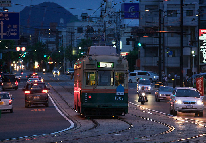 広電１９０９号（比治山橋）