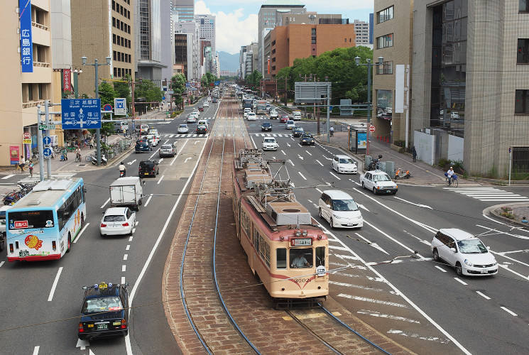 広島電鉄３００２号（鷹野橋）