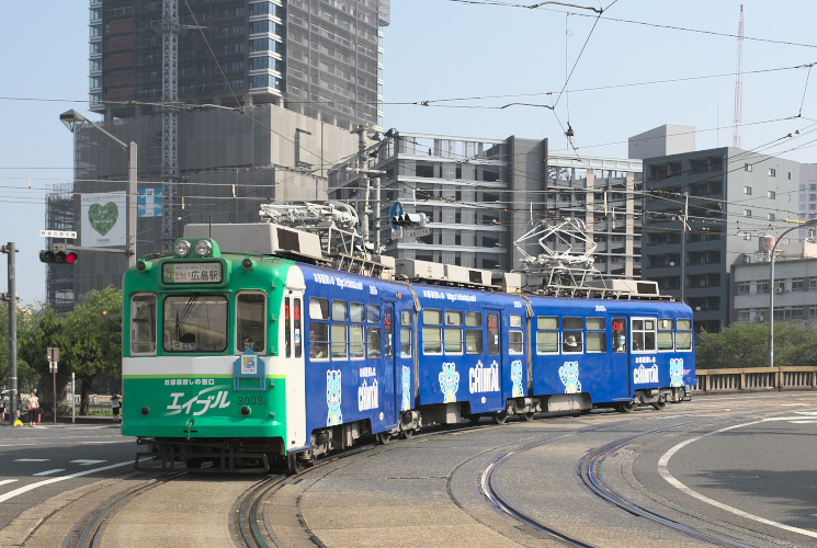 広電３００３号（的場町）