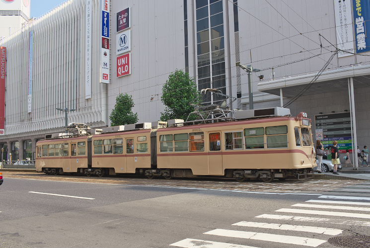 広電３００５号