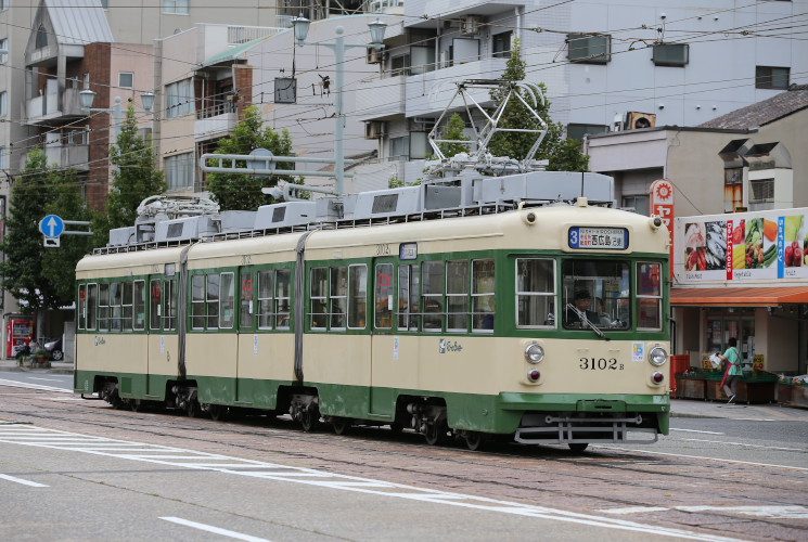 広電３１０２号