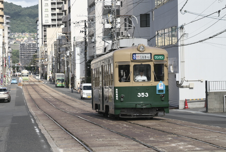 広島電鉄３５０形（３５３号）天満町～小網町