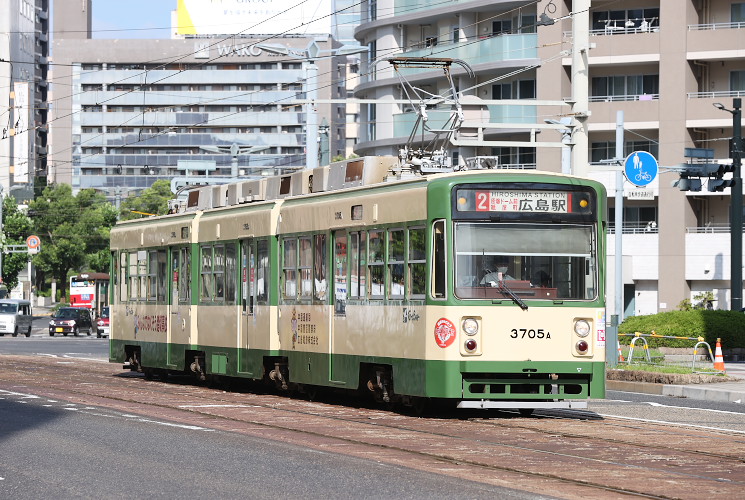 広島電鉄３７０５（稲荷町～的場町）