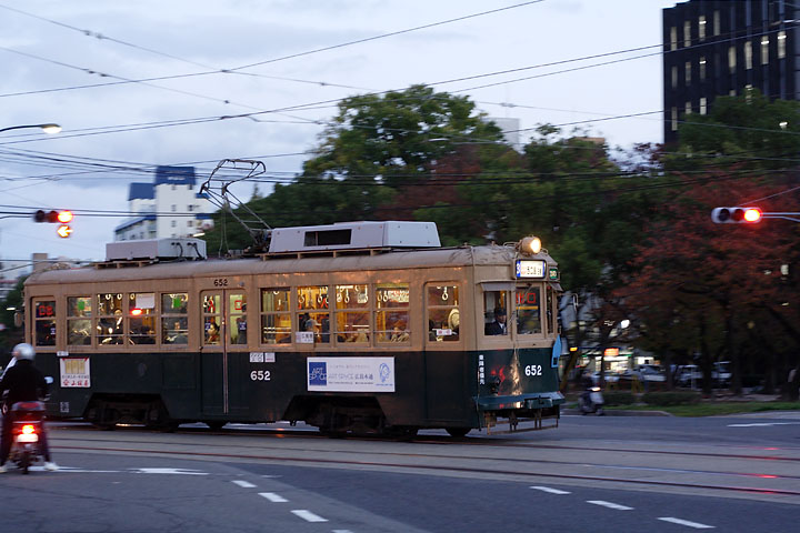 被爆電車６５２号