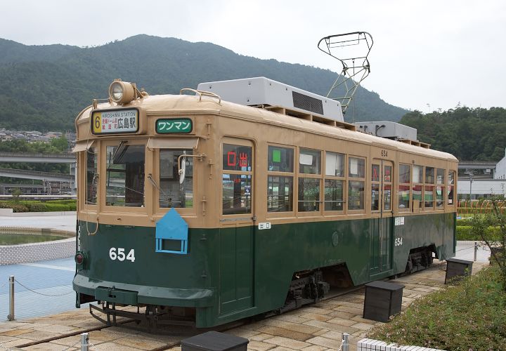 広島電鉄654号電車(長楽寺)