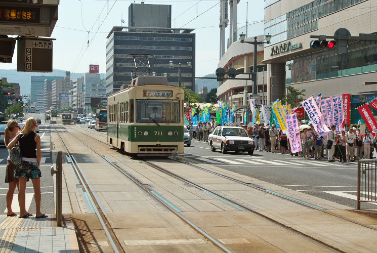 広島電鉄７１１号（原爆ドーム前～紙屋町西）