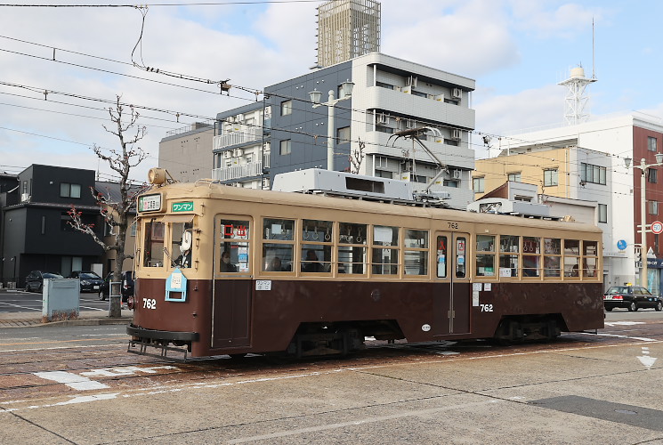 広島電鉄７６２号電車（日赤病院前～広電本社前）