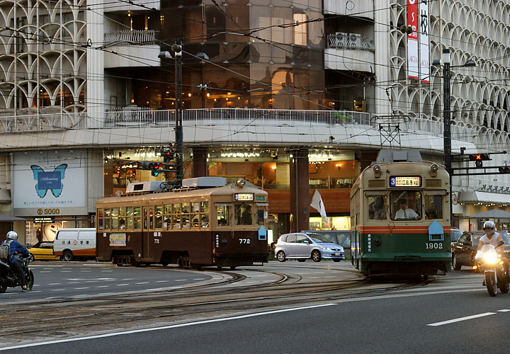 広島電鉄７７２号，１９０２号