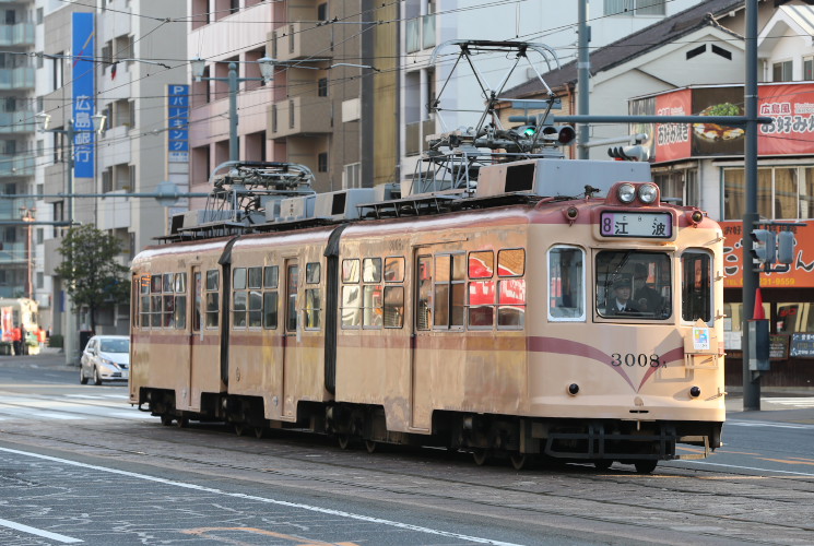 広島電鉄３００８号