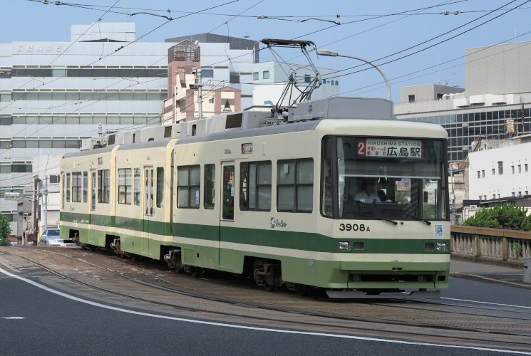 広島電鉄３９０８号（荒神橋）