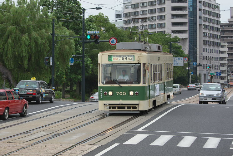 広島電鉄７０５号（比治山下～比治山橋）