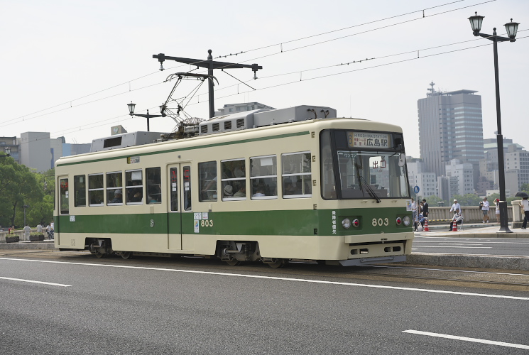 広島電鉄８０３号（本川町～原爆ドーム前）