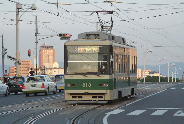 広島電鉄８１３号（福島町～広電西広島）