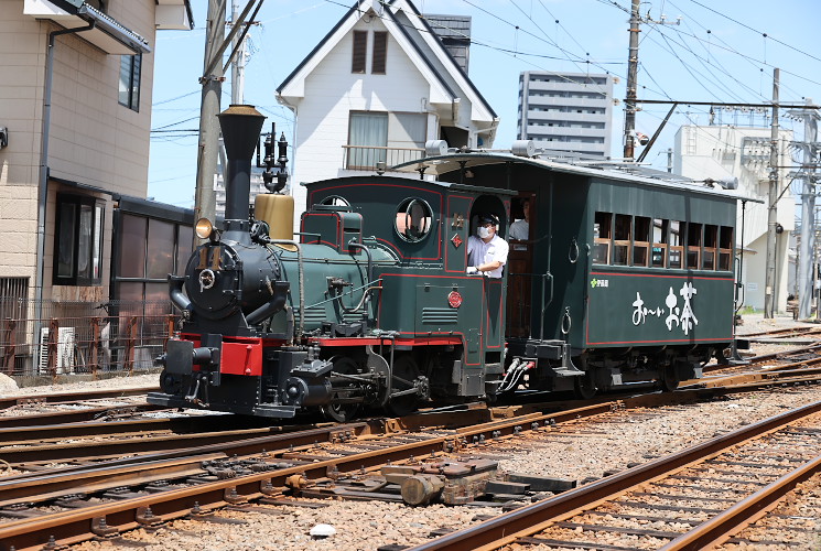 伊予鉄道１４号（D2形ディゼル機関車）