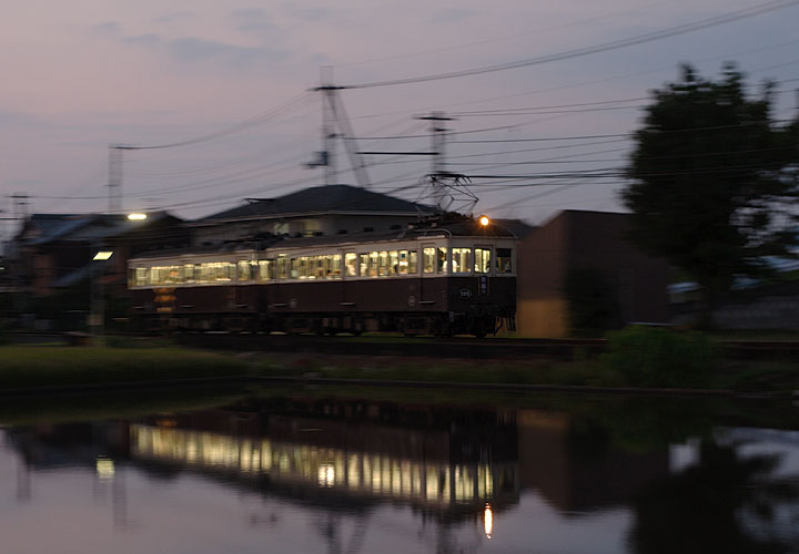 琴電３２５号＋３００号（西前田～高田）