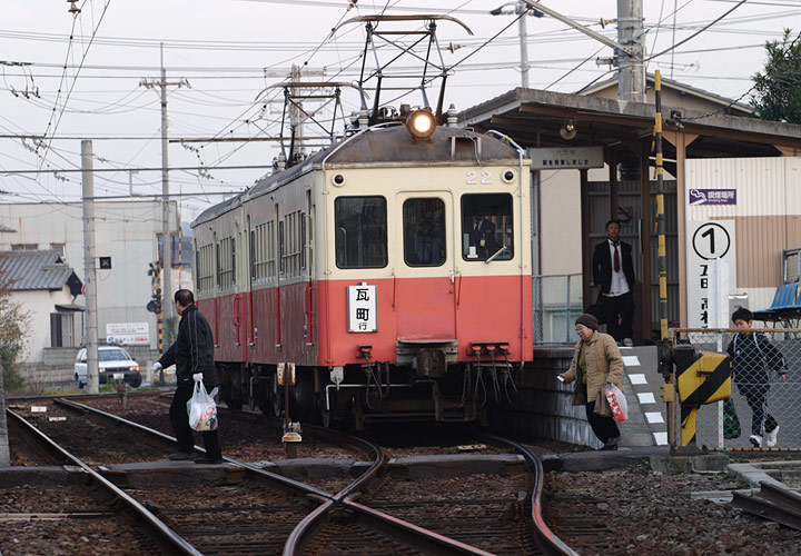 琴電２２号＋２４号（八栗駅）