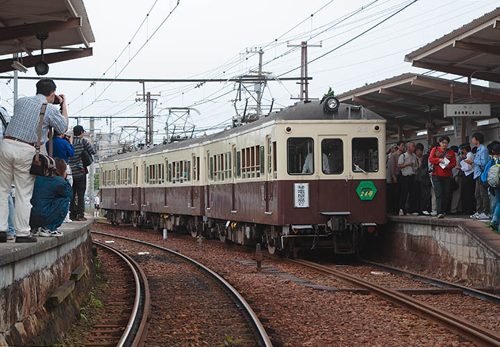 琴電２０形２４号電車（琴電屋島駅）