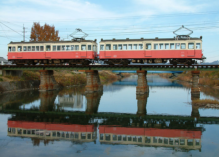 琴電３２５号（平木～学園通り）