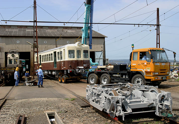 琴電６２号搬出（仏生山工場）