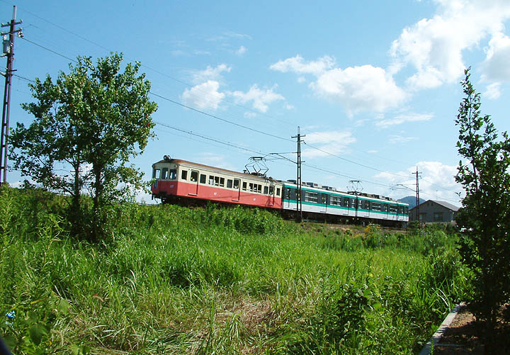 高松琴平電気鉄道長尾線３両編成