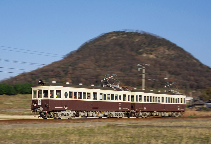 琴電祭り　３００号＋１２０号（白山～学園通り）白井崇裕撮影