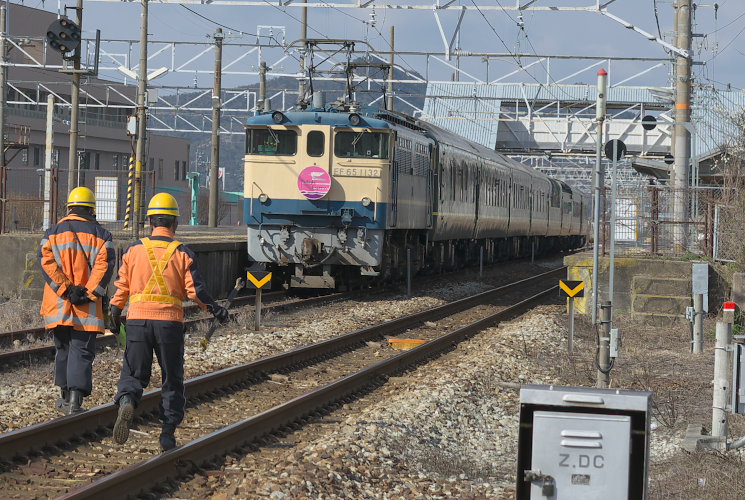 吉永駅構内トワイライトエクスプレス