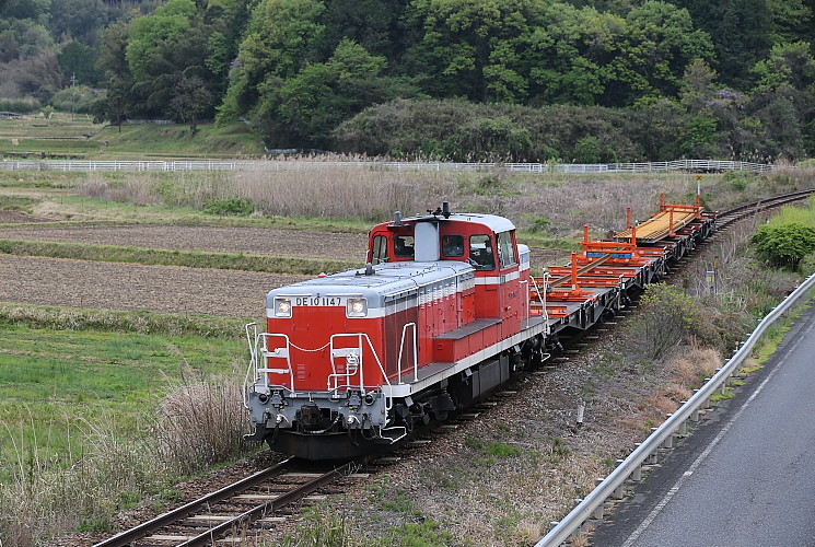 ＤＥ１０－１１４７（小原～亀甲）津山線工臨