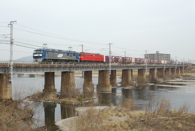 ＥＦ２１０＋ＥＦ６７（西川原～岡山）