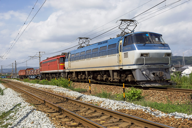８８６６列車