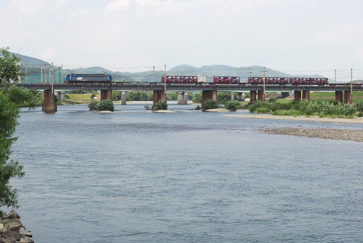 下り貨物列車