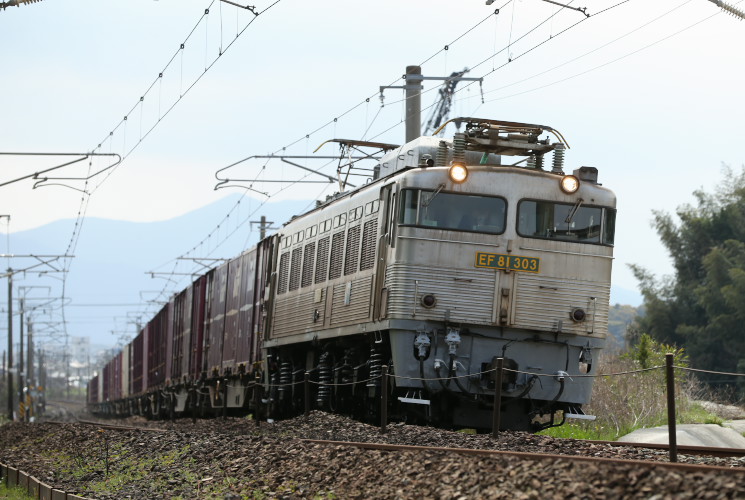 ＥＦ８１　３０３（遠賀川～海老津）