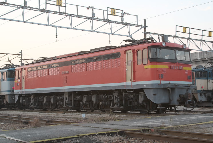 ＥＦ６７－１０５