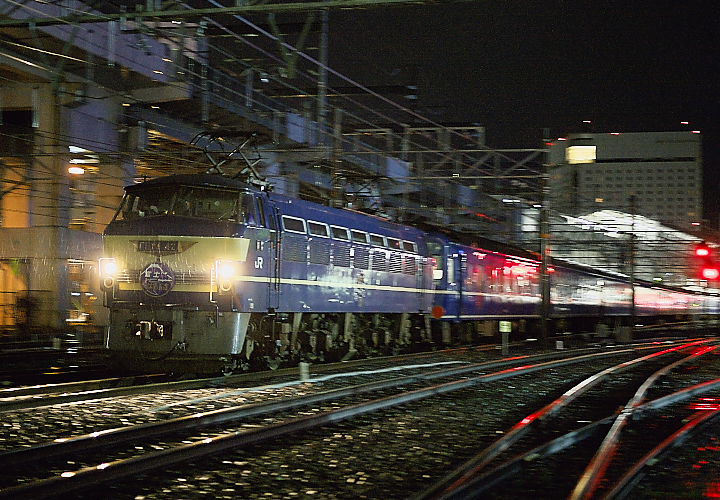 上り富士はやぶさ（ＥＦ６６　４２）