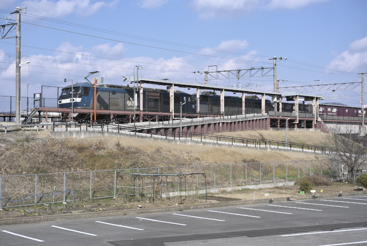 ２０７７列車（西川原・就実）旭川橋梁
