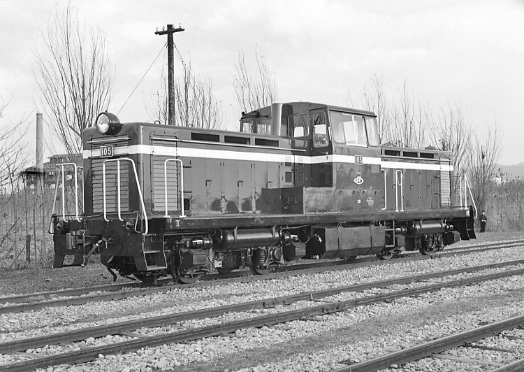 岡山臨港１０５号機関車