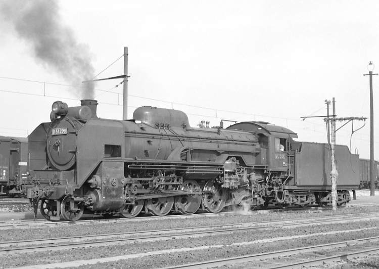 D51 208