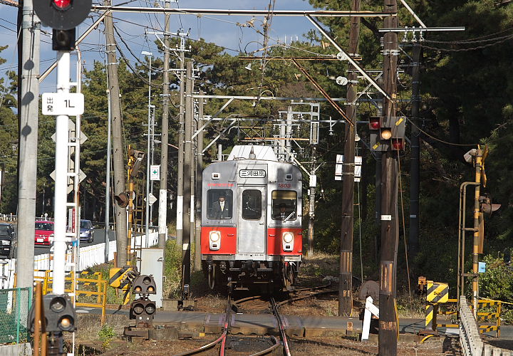 高師駅ホームにて（豊橋鉄道渥美線）