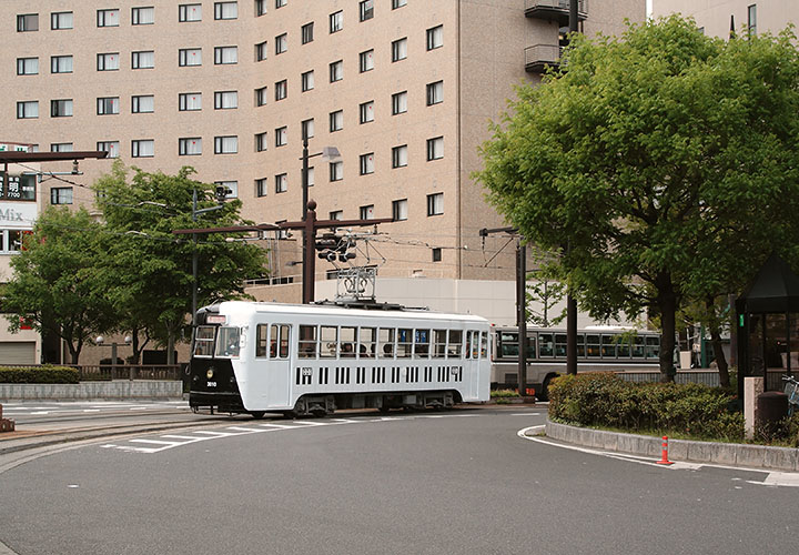 岡電３０００形（３０１０号）“メロディー”