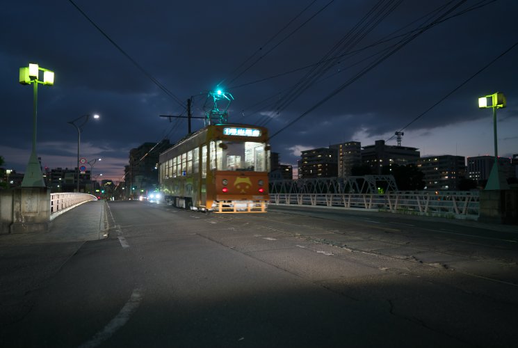岡電７２０２号（京橋）