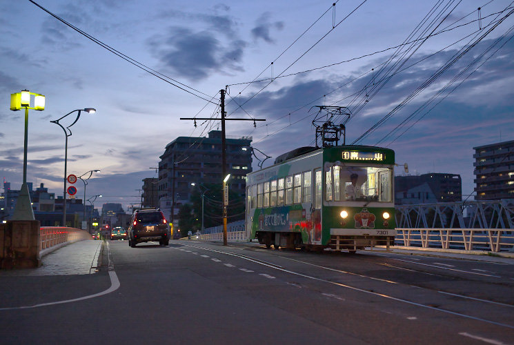 岡山電軌７３０１号